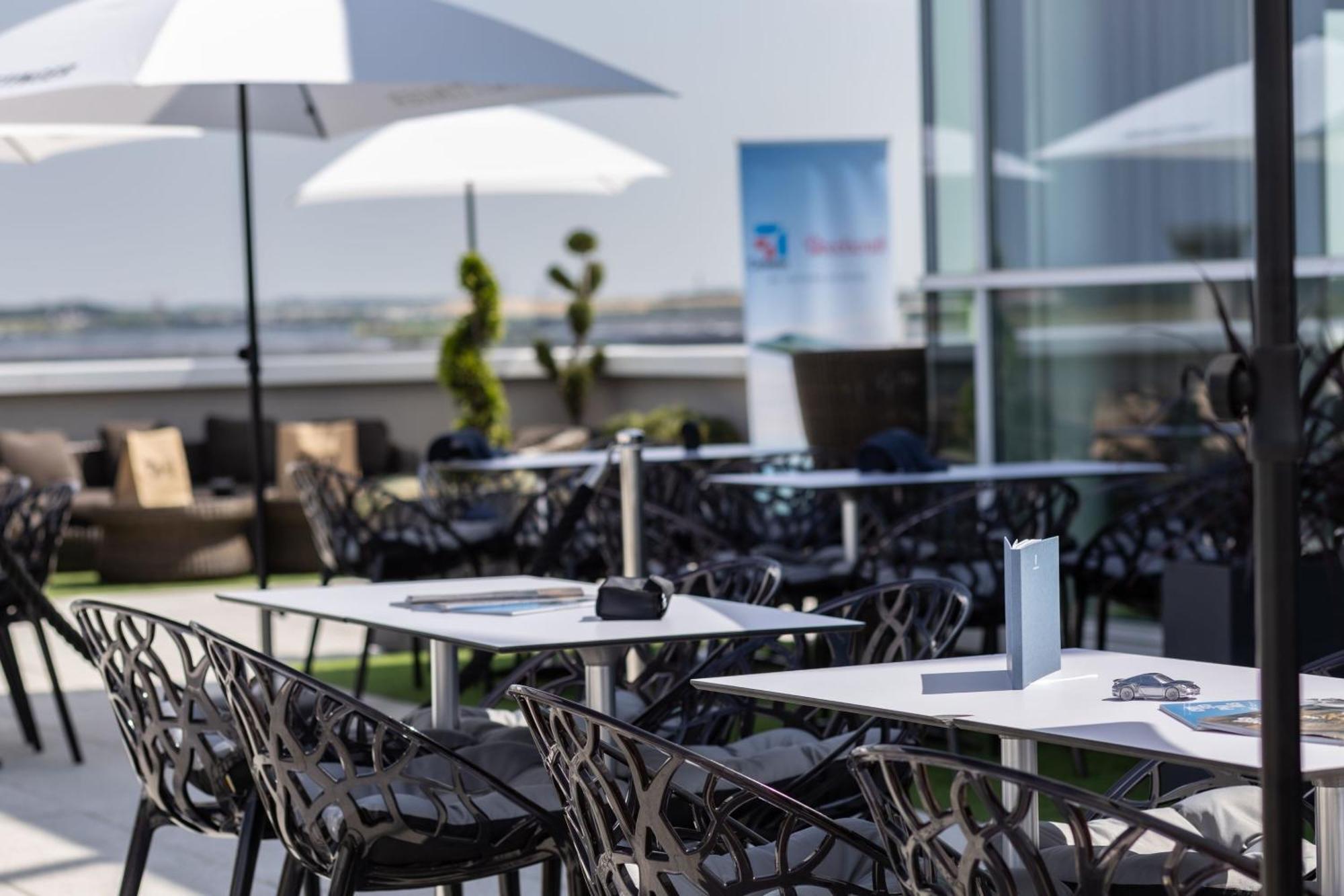 Ac Hotel By Marriott Paris Le Bourget Airport Dugny Экстерьер фото