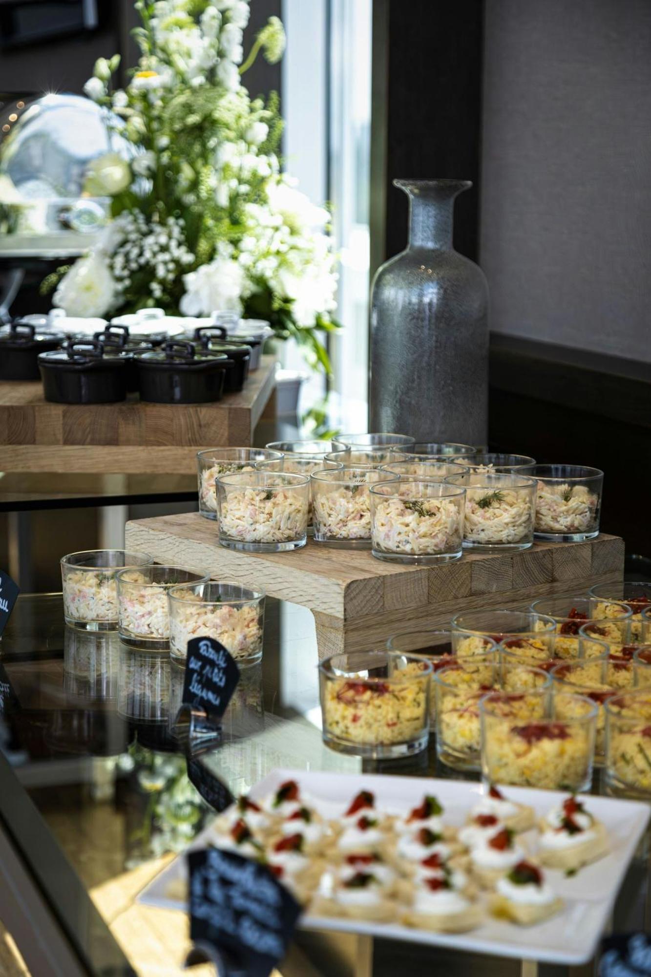 Ac Hotel By Marriott Paris Le Bourget Airport Dugny Экстерьер фото