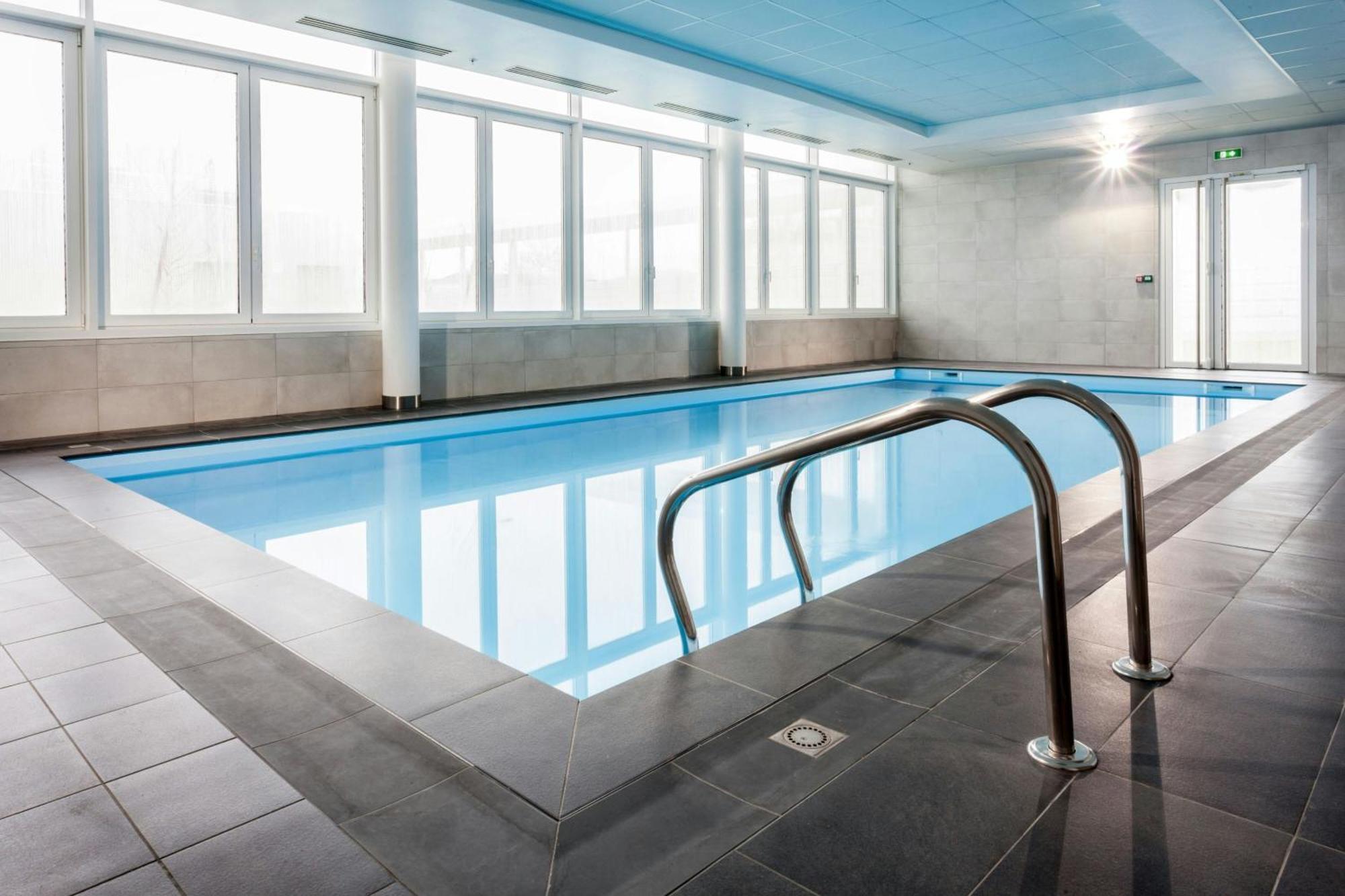 Ac Hotel By Marriott Paris Le Bourget Airport Dugny Экстерьер фото